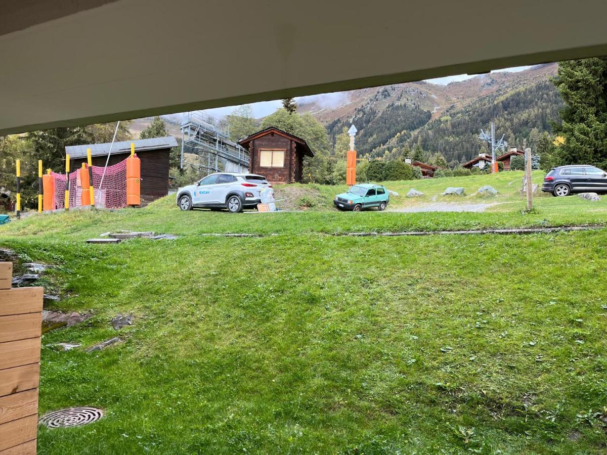 Appartement Magnifique In-ski Out - Pas De Parking Hiver